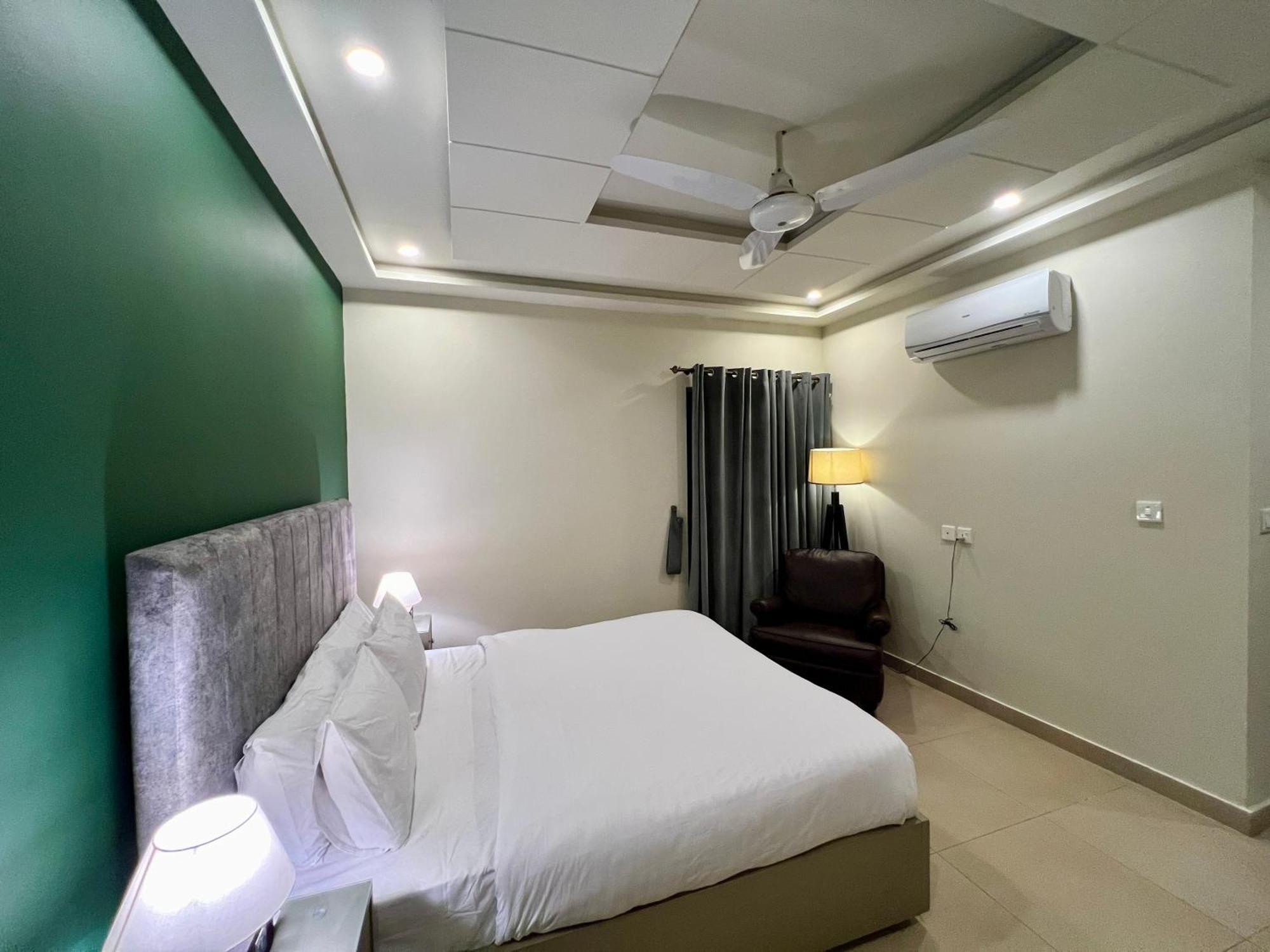 Serenity Corner 4 Bhk Ісламабад Екстер'єр фото